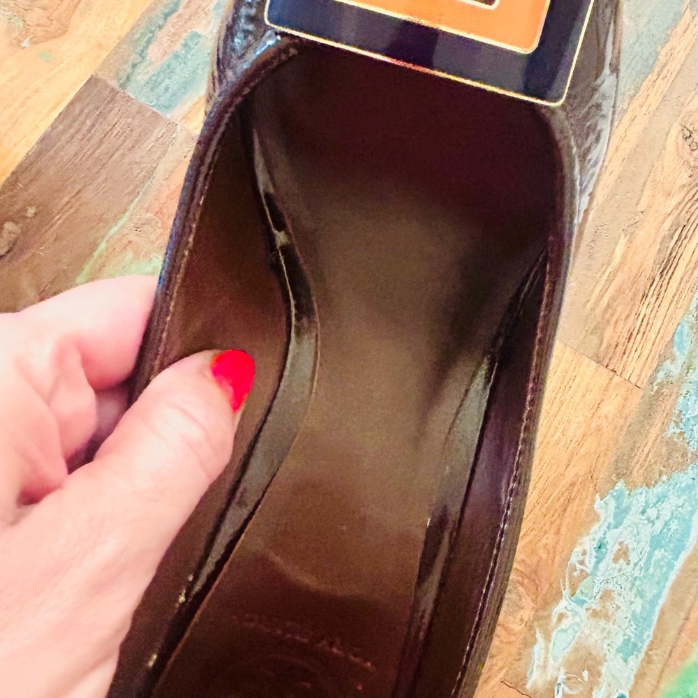 Tory Burch Brown Patent leather Peep-toe wedges. - Picture 3 of 16